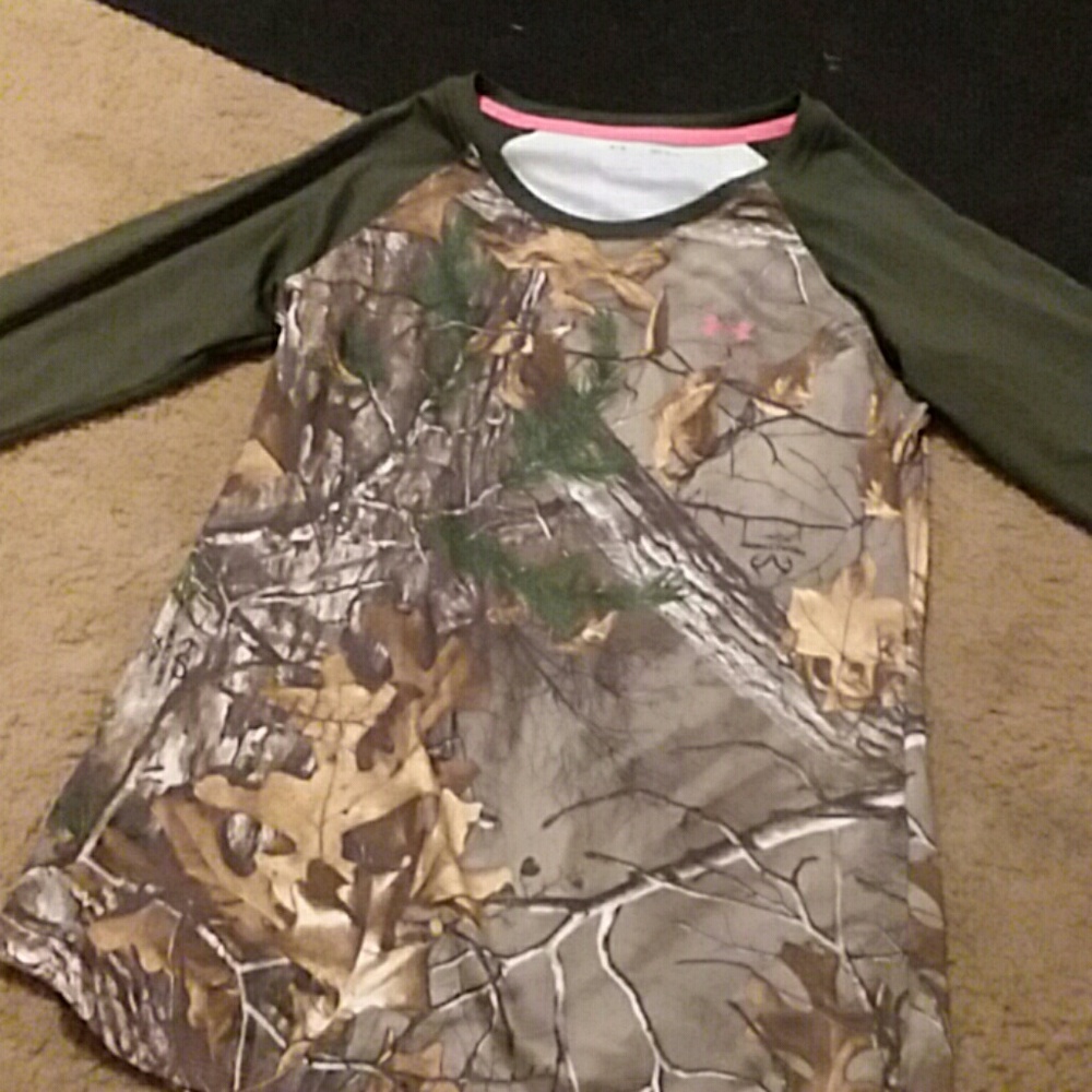 Half sleeve shirt